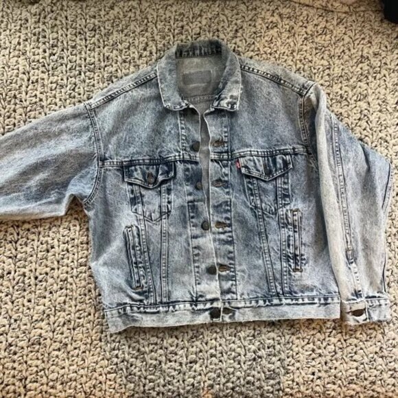 Large Vintage 80's Levi's Light Distressed Stone/Acid Wash Denim Jacket - Picture 1 of 6